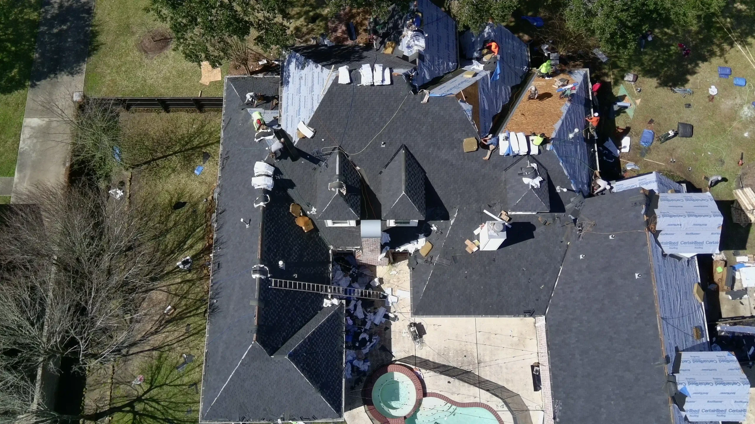 What to Expect From a Luxury Roof Installation in Texas
