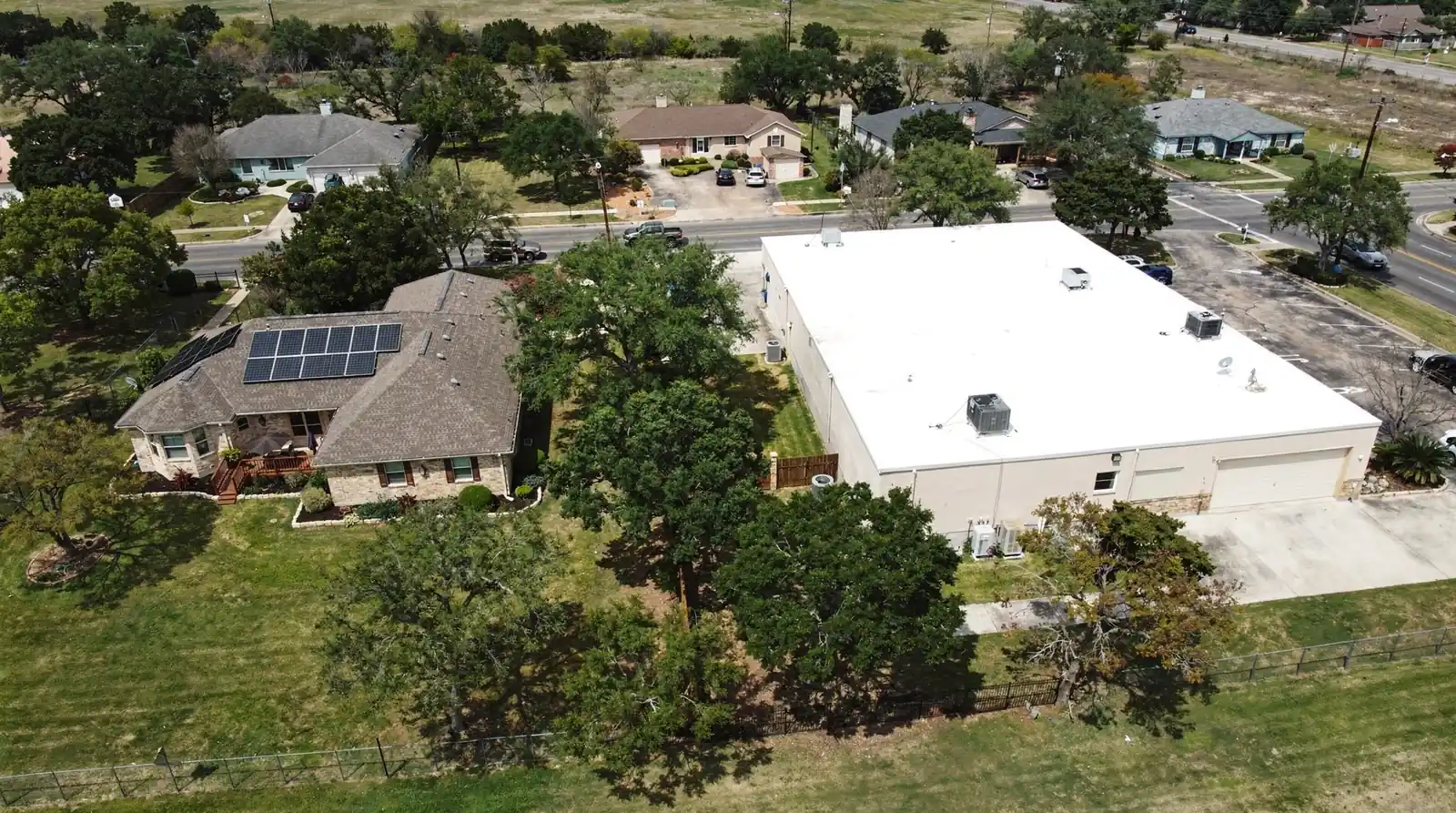 Cool Roofs maintains an office in Beaumont, TX, positioning it to serve local homeowners
